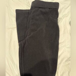 HUE Black Leggings